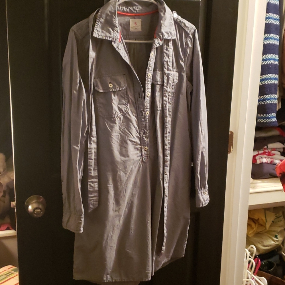 EUC Small Gap Shirt dress with belt